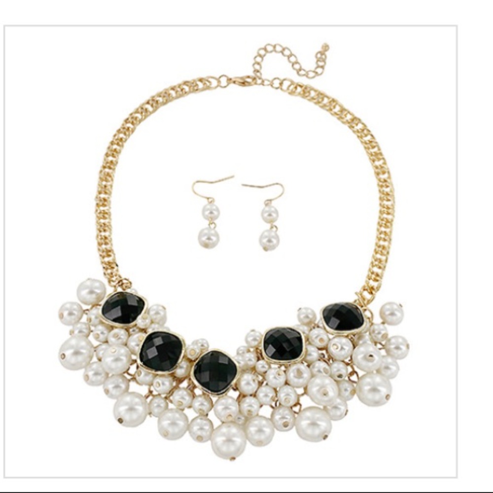 Cluster Onyx Gem Necklace